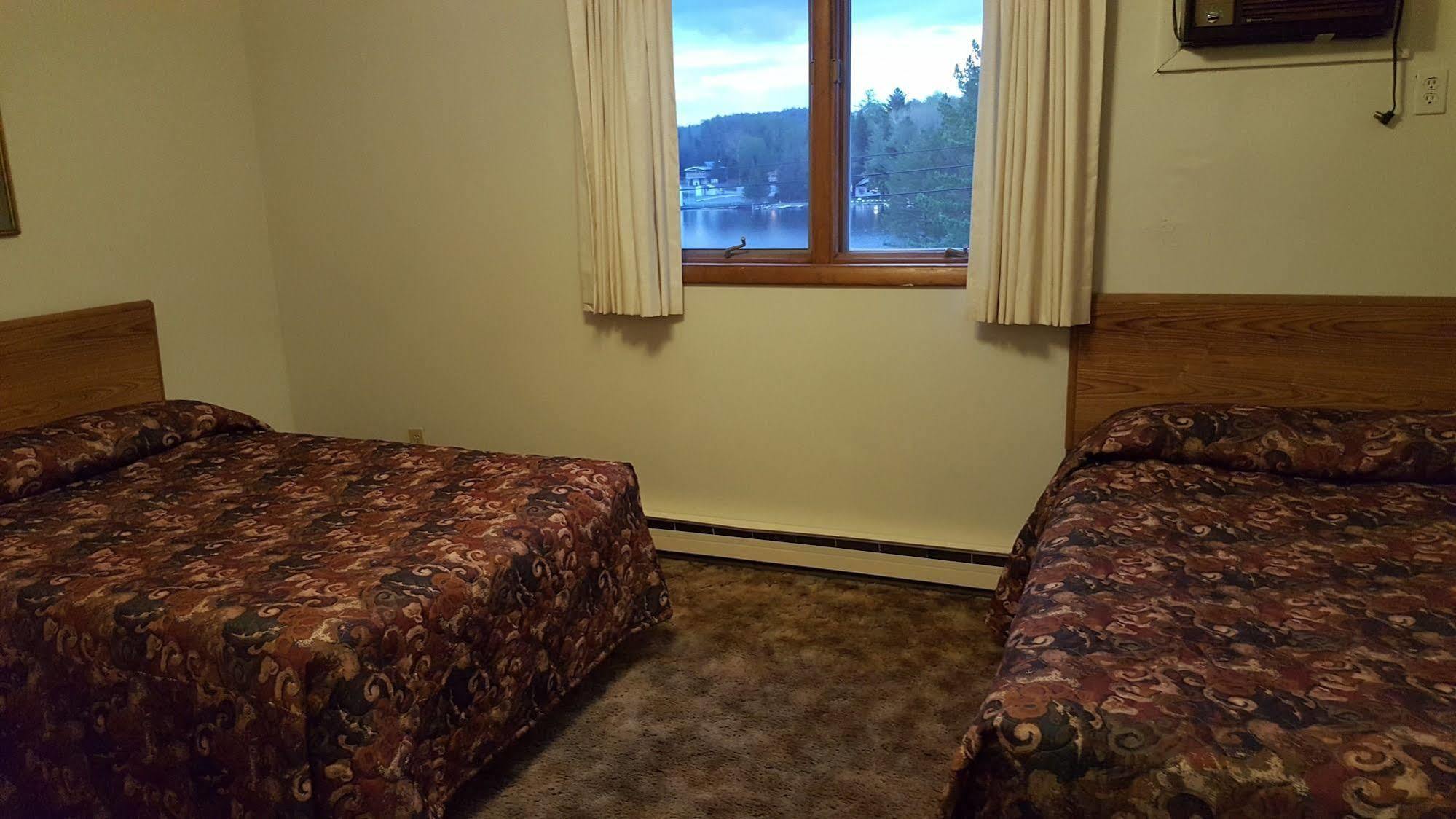 Clark'S Beach Motel Old Forge Zewnętrze zdjęcie